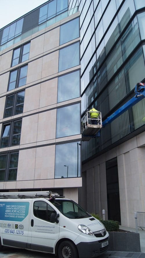 Lexicon Fable window cleaning