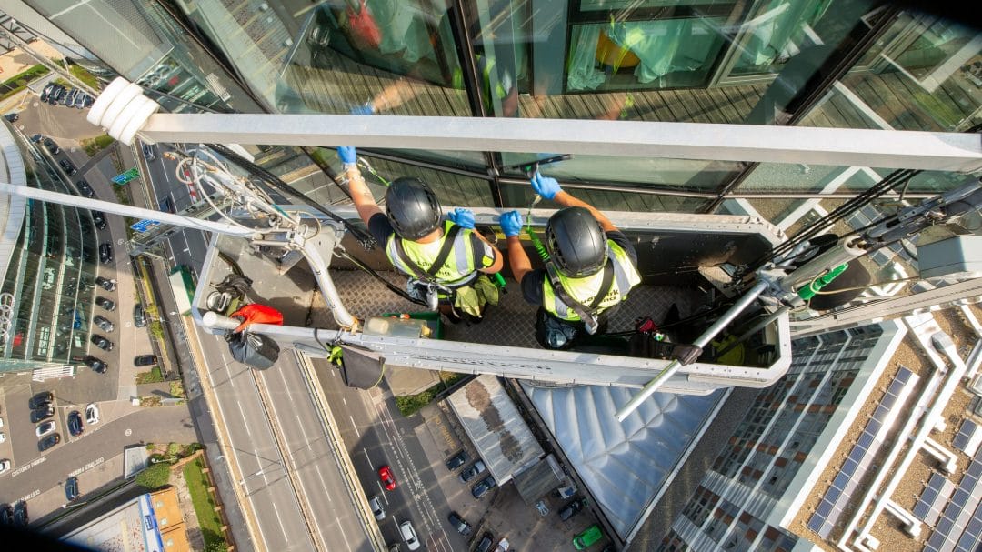 cradle window cleaning comapny london - commercial window cleaning